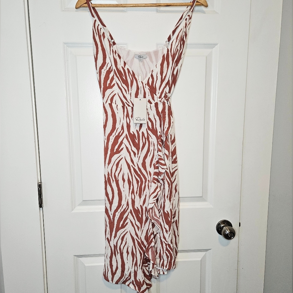 Rails Revolve Frida Rust Zebra Ruffle Wrap Midi Dress NWT XS - Picture 4 of 10